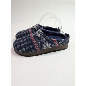 L.L. Bean Blue and Red Patterned Mules